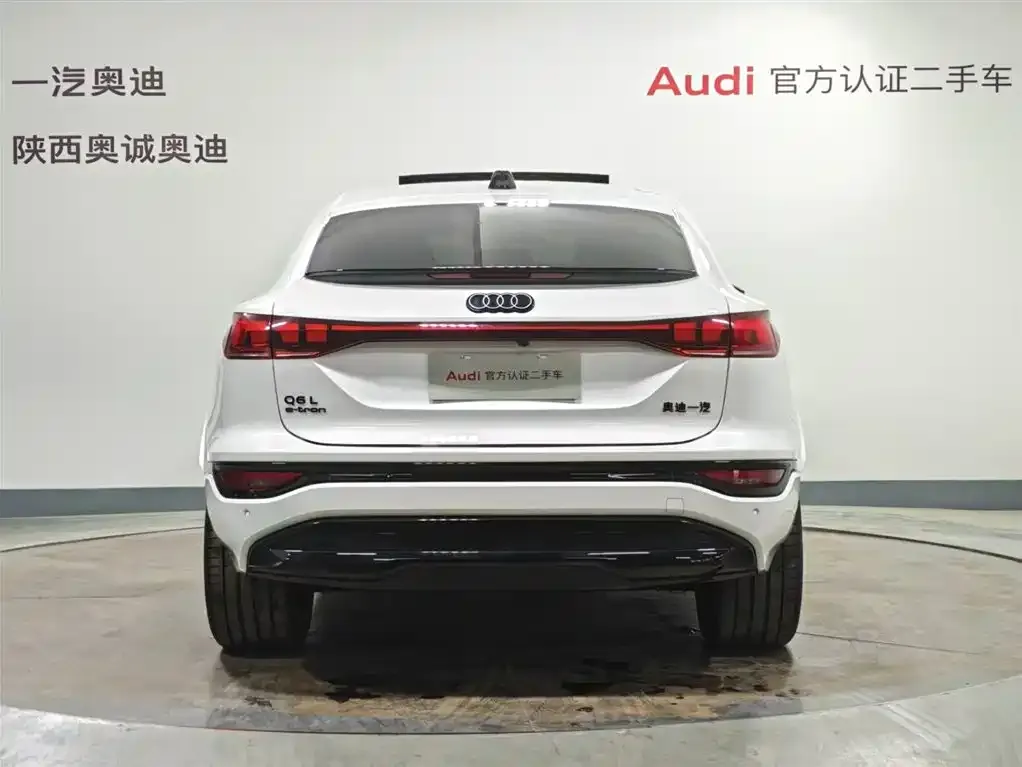Audi Q6L Sportback e-tron — фото 3
