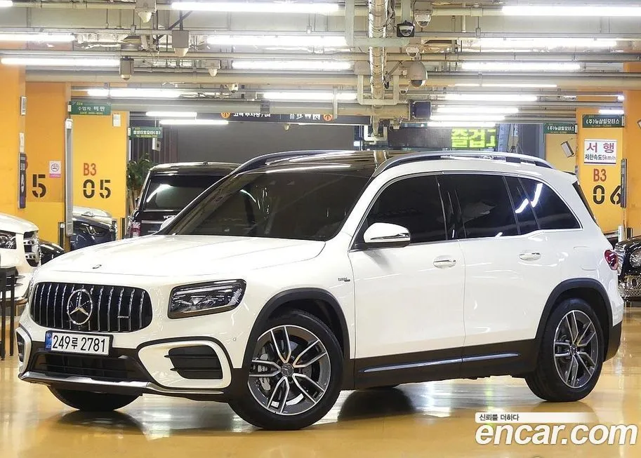 Mercedes-Benz GLB-Class — фото 1