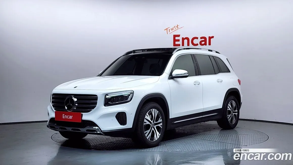 Mercedes-Benz GLB-Class — фото 1