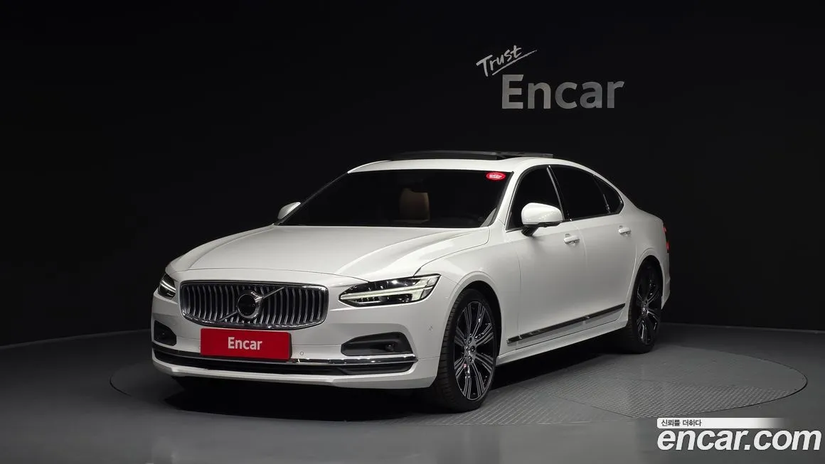 Volvo S90 — фото 1