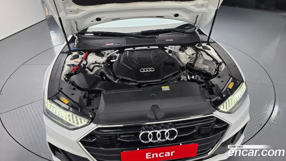 Audi A7 — фото 7