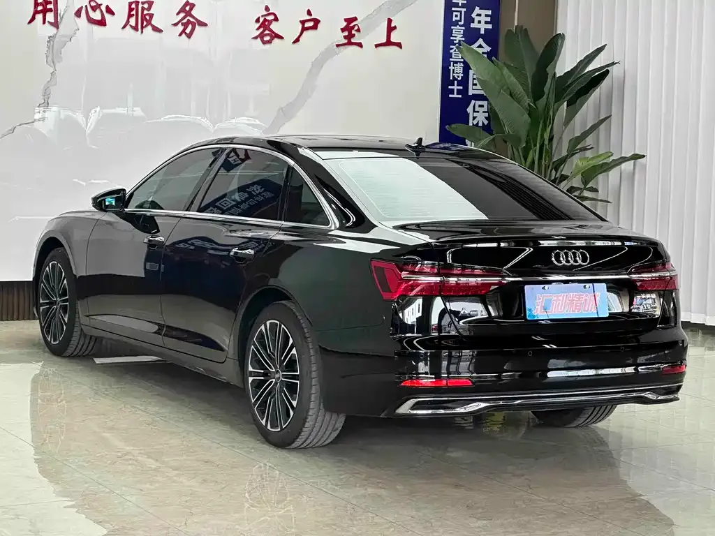 Audi A6L — фото 6