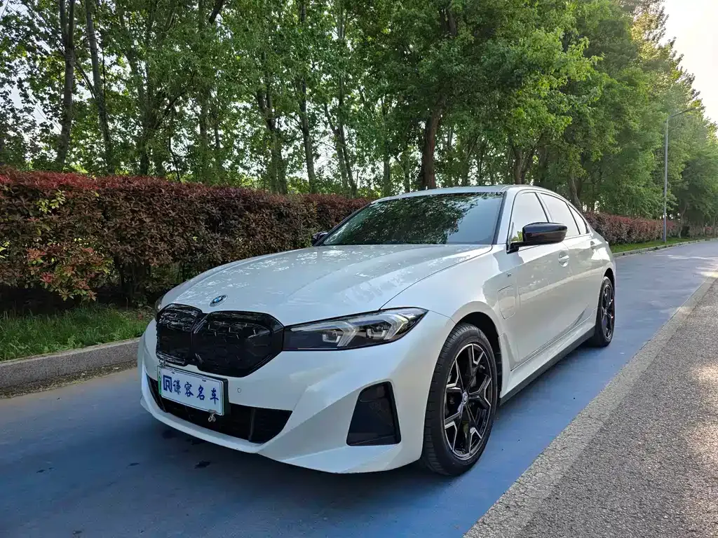 BMW i3 — фото 1