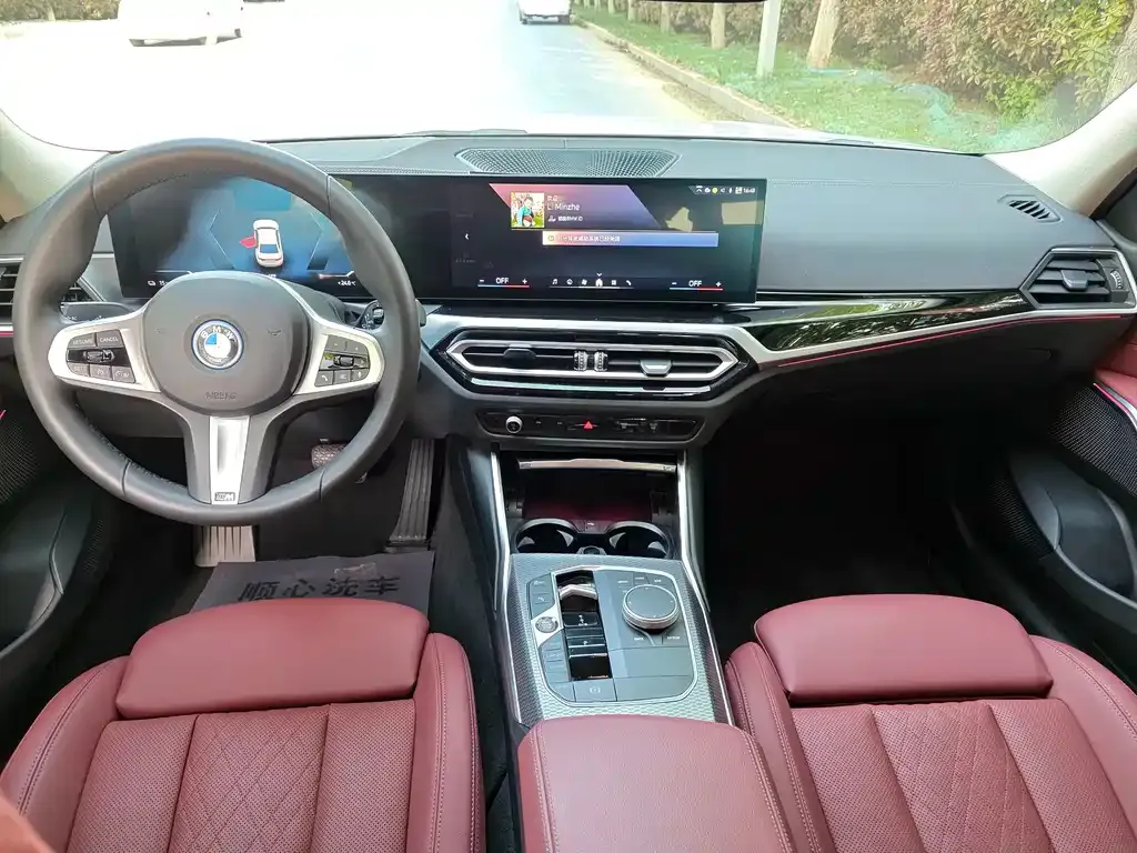 BMW i3 — фото 10