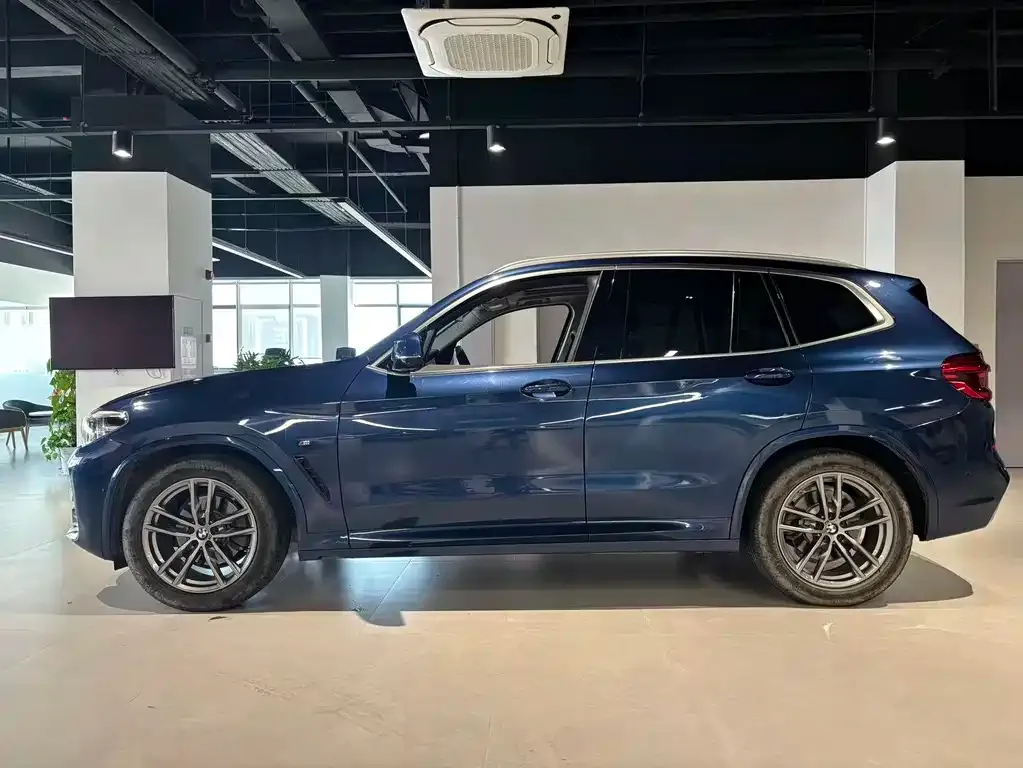BMW X3 — фото 10