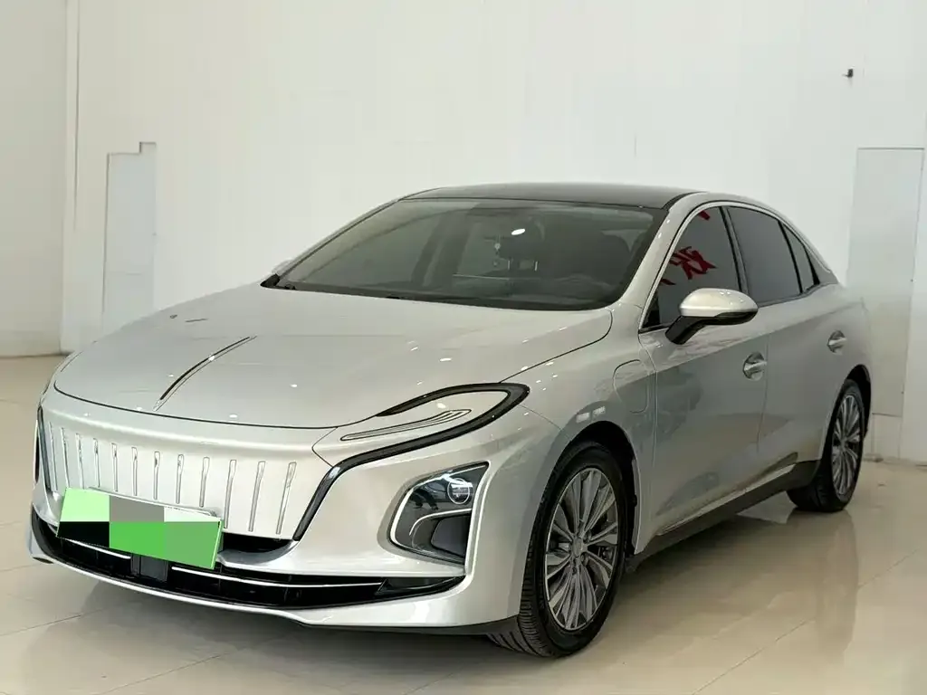 Hongqi E-QM5 — фото 1