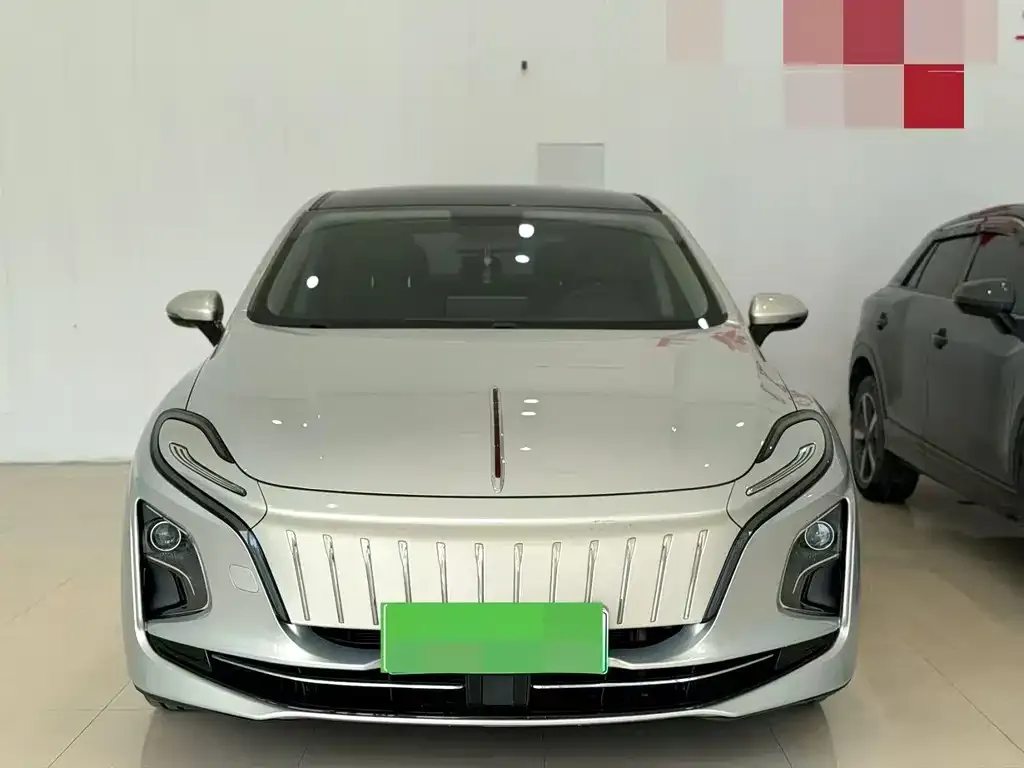 Hongqi E-QM5 — фото 3