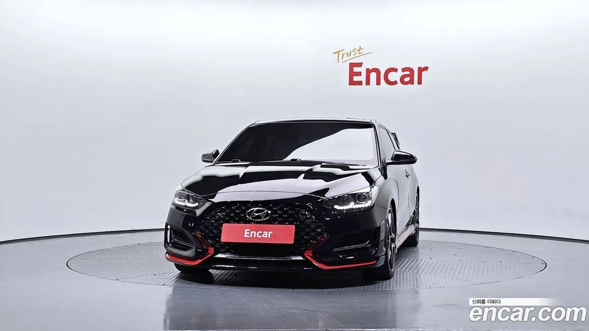 Hyundai Veloster — фото 2