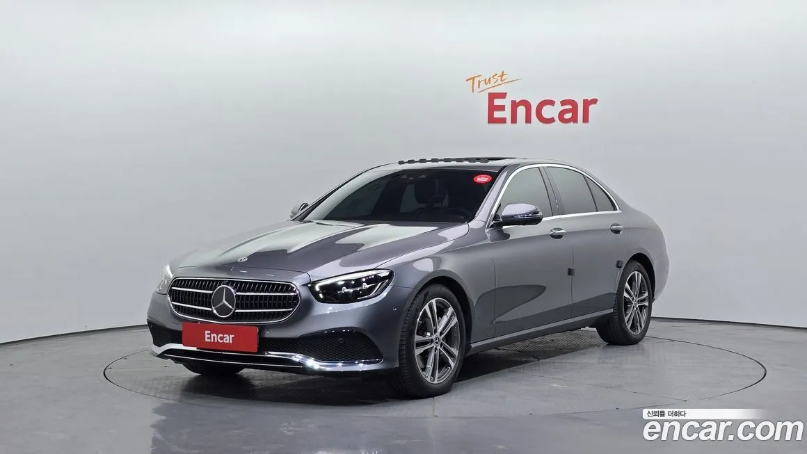 Mercedes-Benz E-Class — фото 1