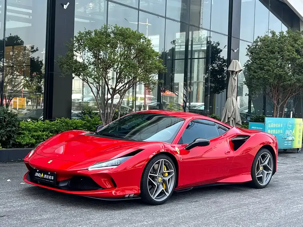 Ferrari F8 — фото 1