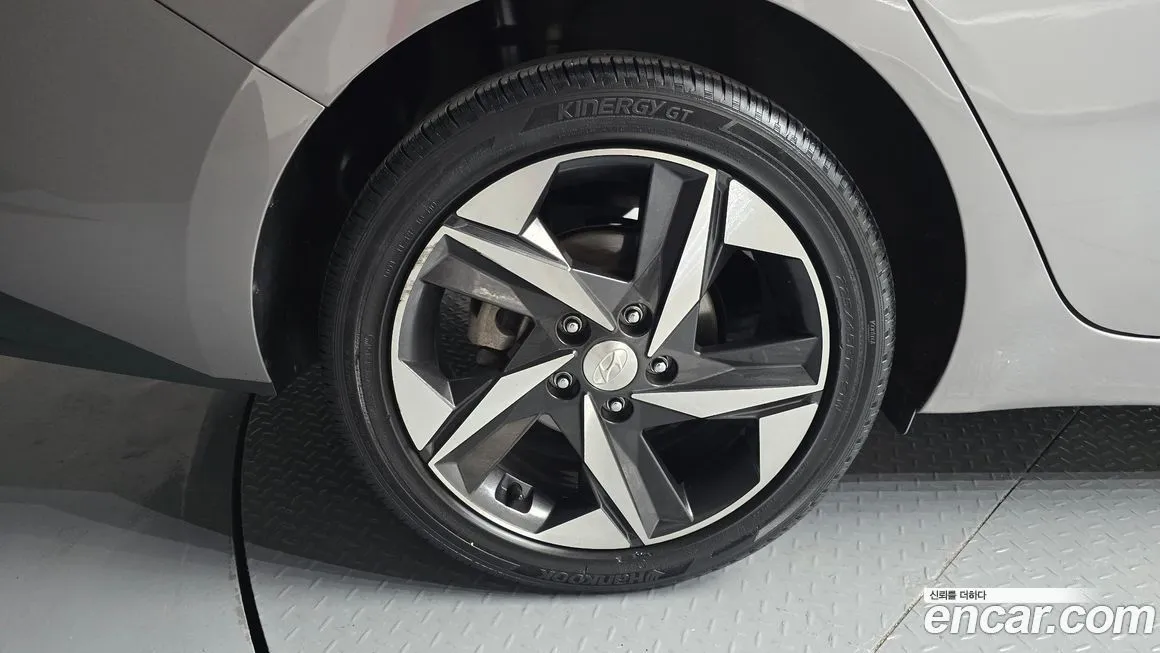 Hyundai AVANTE — фото 6