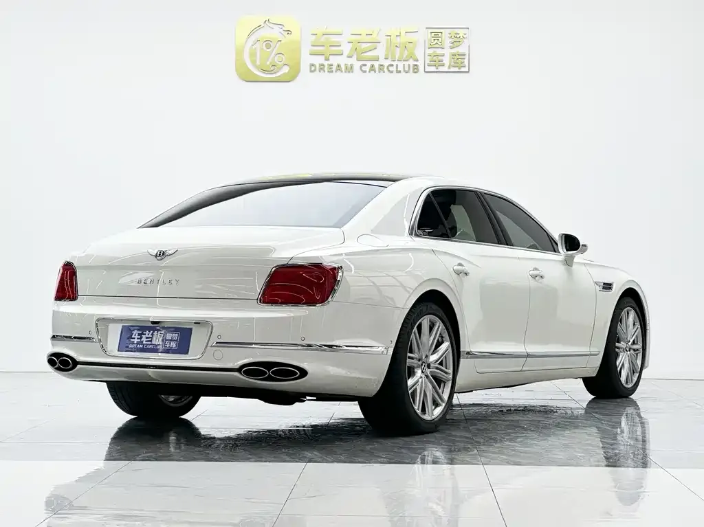 Bentley Flying Spur — фото 3