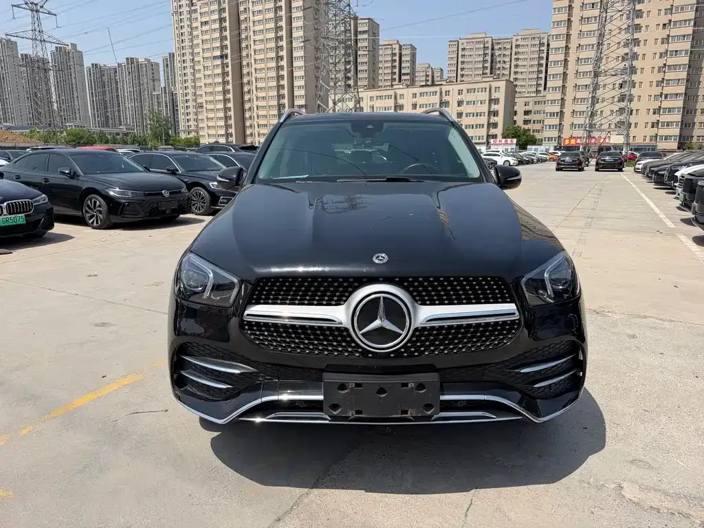 Mercedes-Benz GLE — фото 1