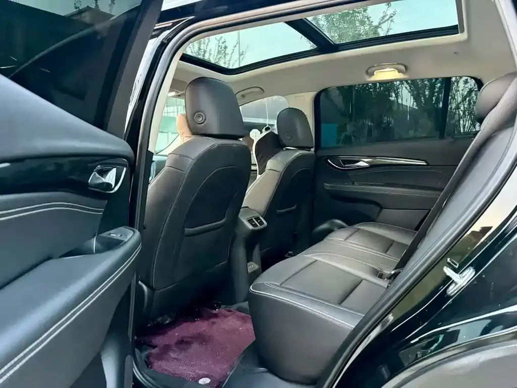Buick Envision Plus — фото 2