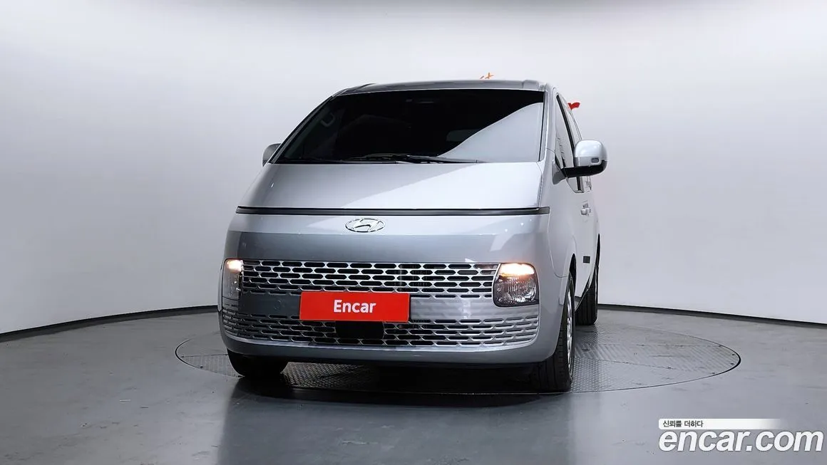 Hyundai Staria — фото 3