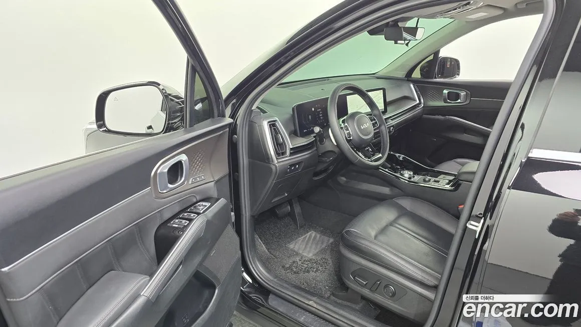 Kia Sorento — фото 8
