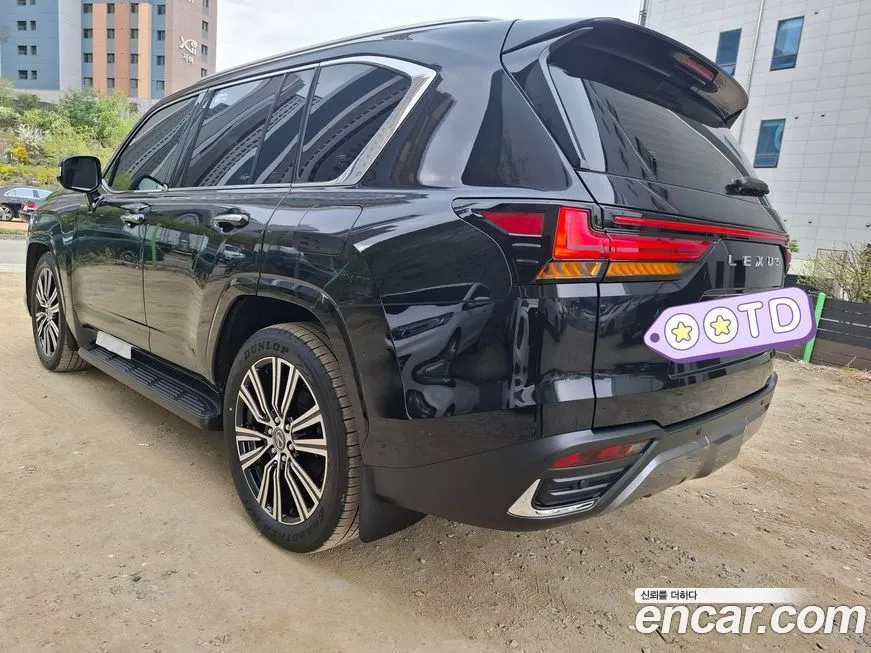 Lexus LX — фото 9
