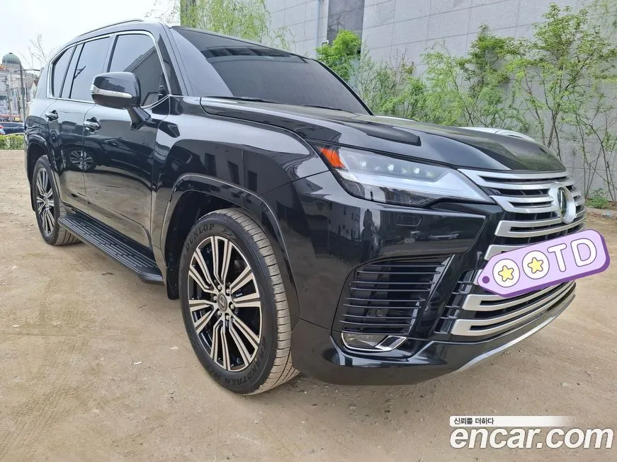 Lexus LX — фото 8