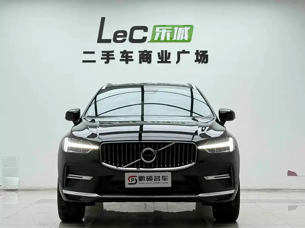 Volvo XC60 — фото 9