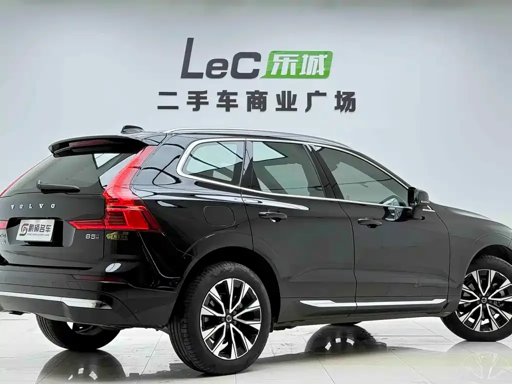 Volvo XC60 — фото 4