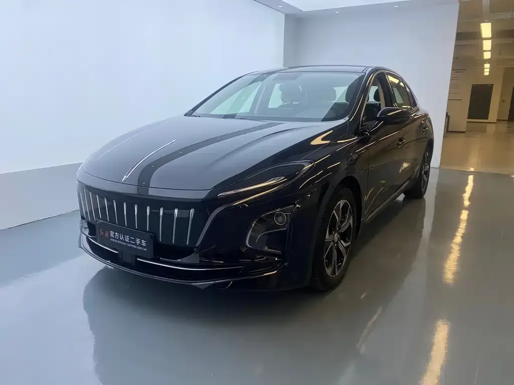 Hongqi E-QM5 — фото 1