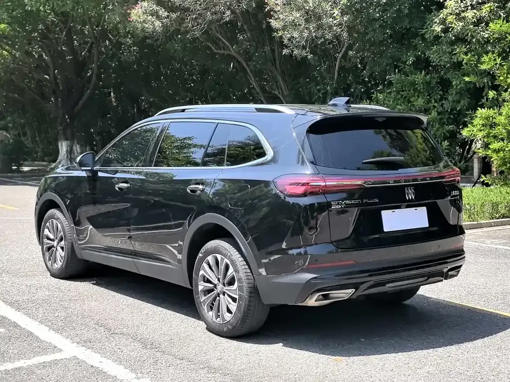 Buick Envision Plus — фото 9