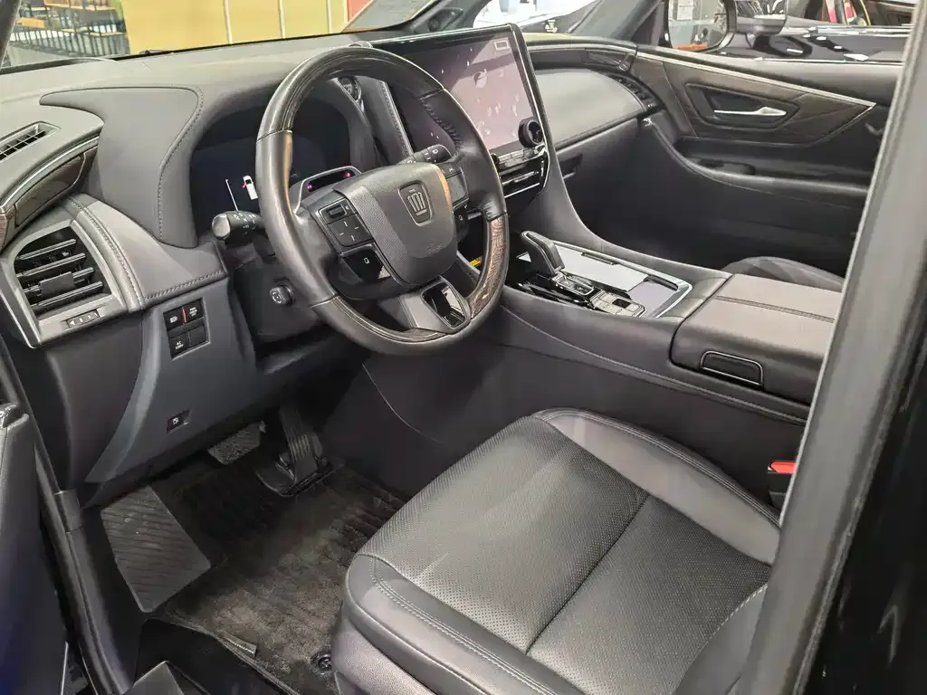 Toyota Vellfire — фото 5