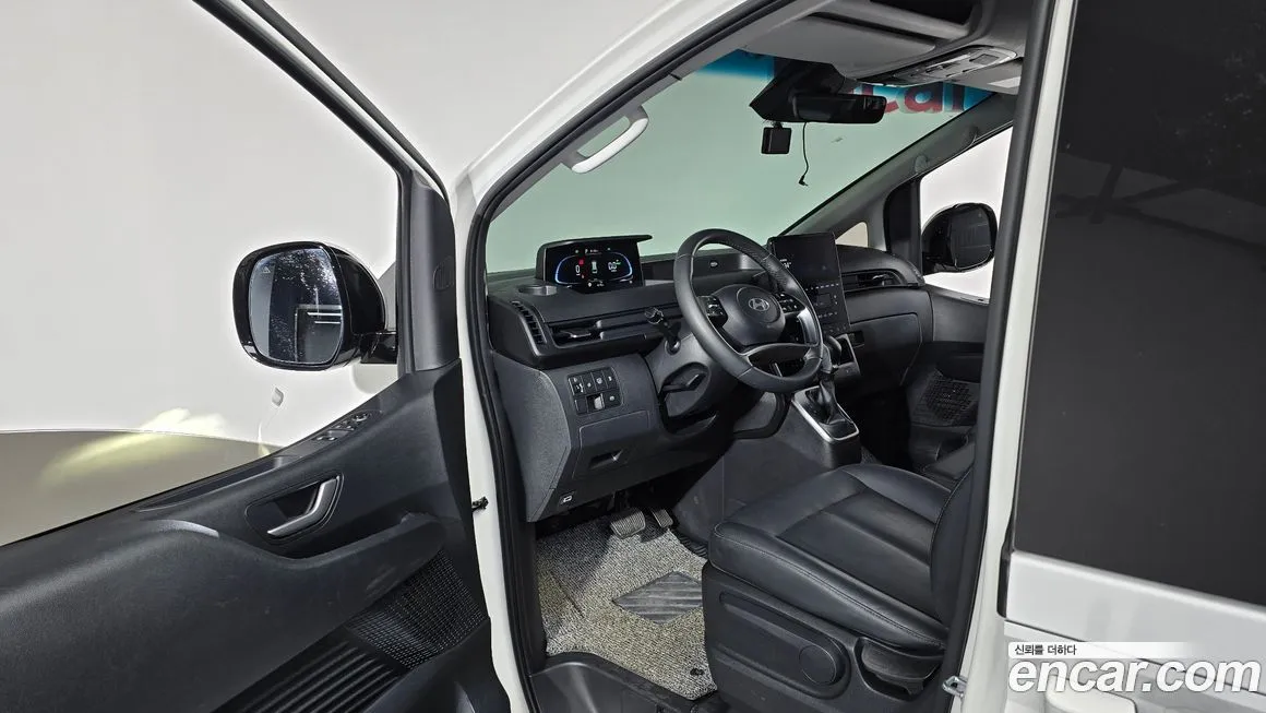 Hyundai Staria — фото 3