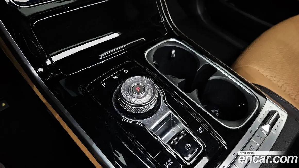 Kia Carnival — фото 10