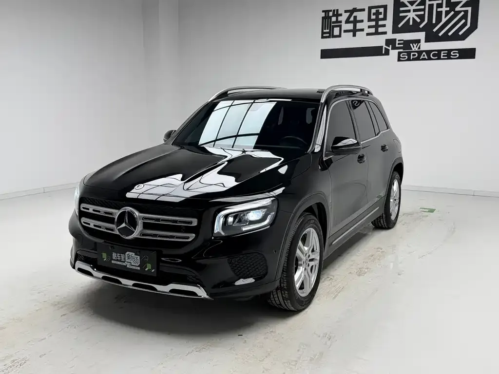 Mercedes-Benz GLB — фото 1