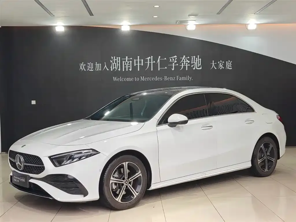 Mercedes-Benz A-Class — фото 1