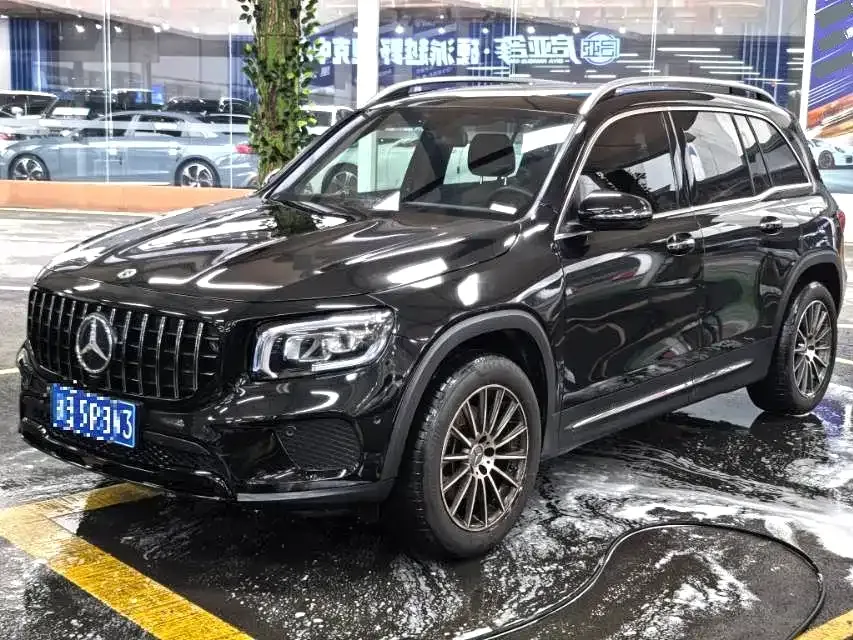 Mercedes-Benz GLB — фото 1