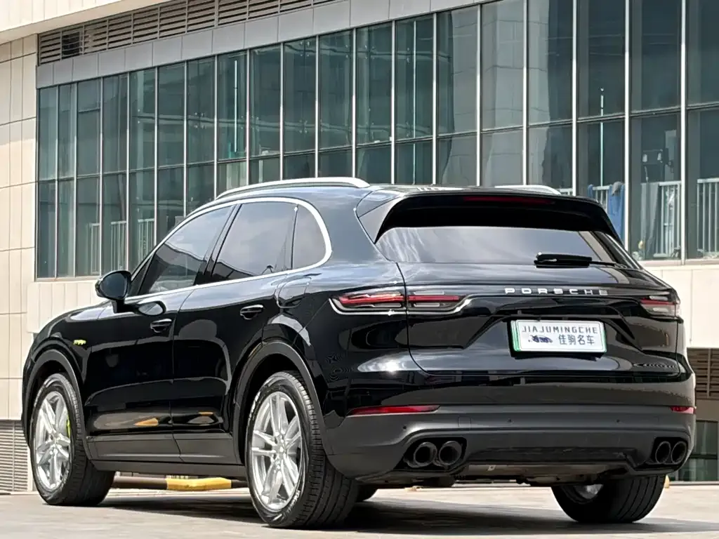 Porsche Cayenne Hybrid — фото 8