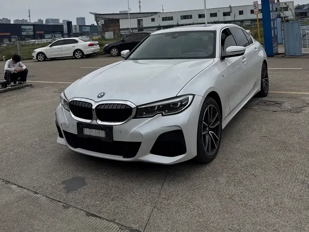 BMW 3 Series — фото 1