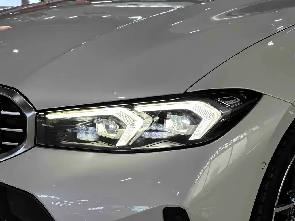 BMW 3 Series — фото 10
