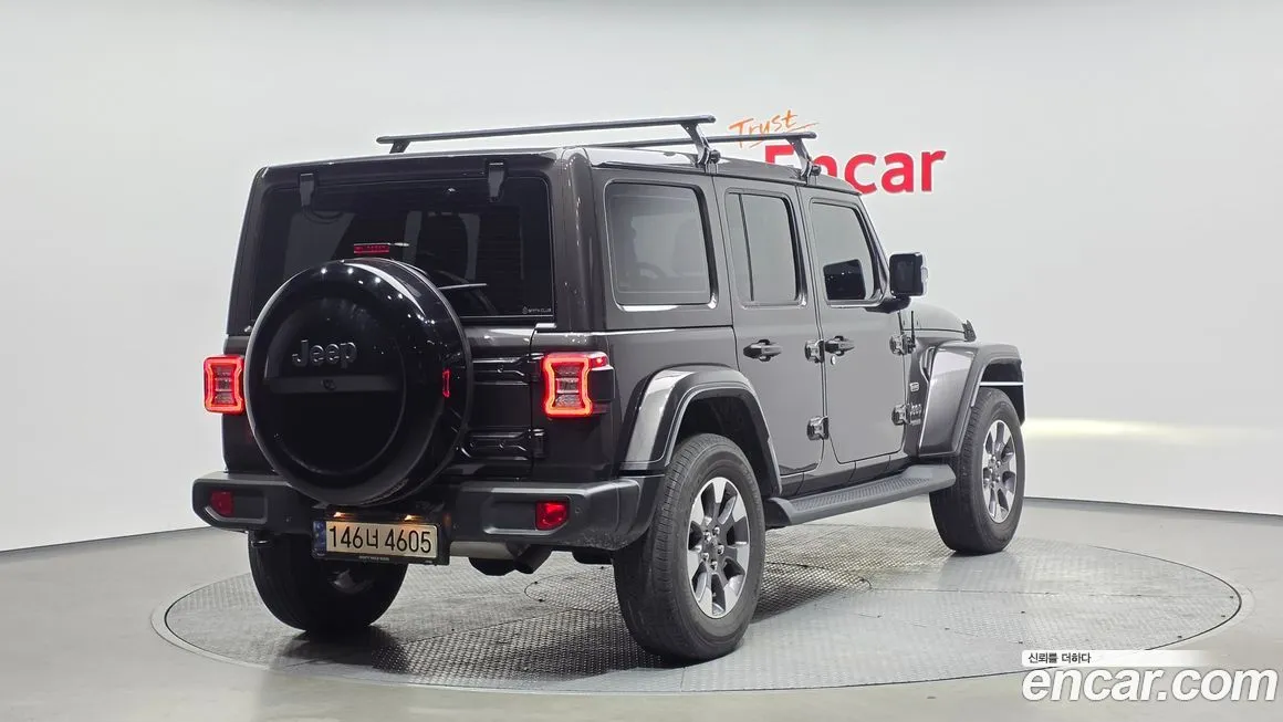 Jeep Wrangler — фото 7