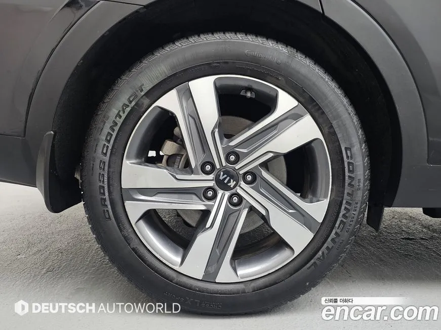 Kia Sorento — фото 6