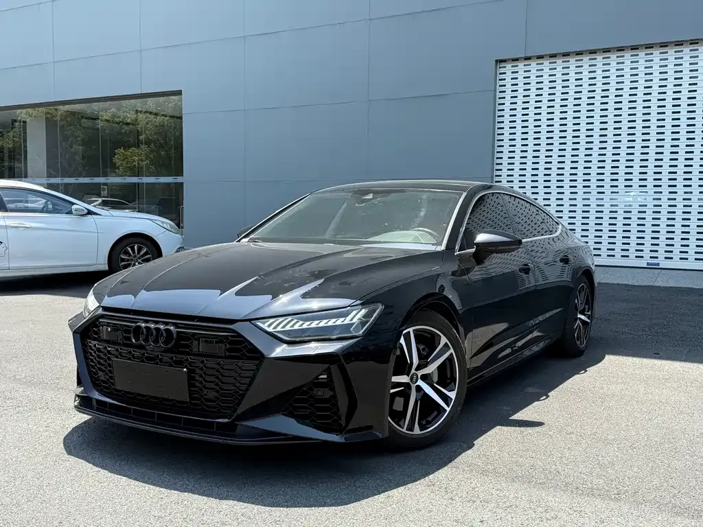 Audi A7 — фото 1