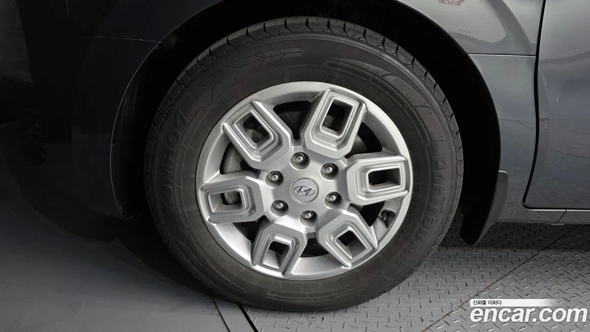 Hyundai Staria — фото 9
