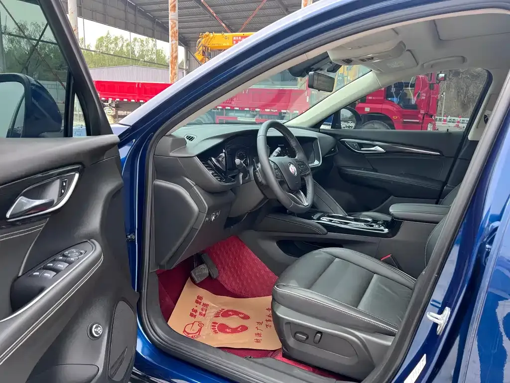 Buick Envision Plus — фото 10