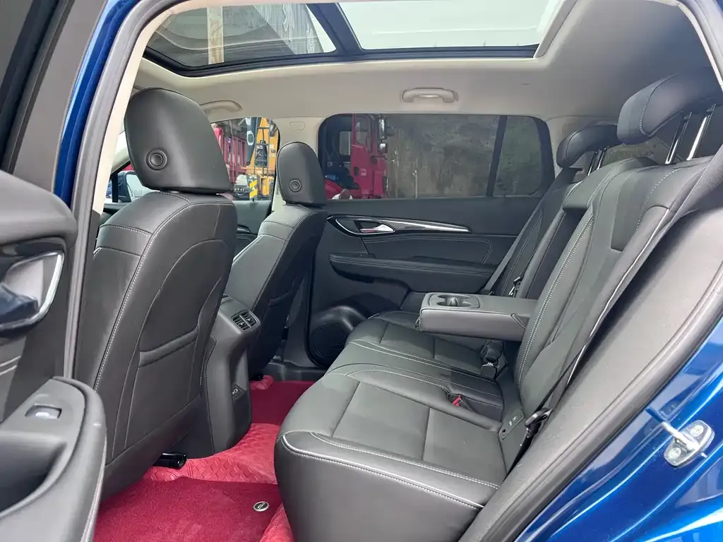 Buick Envision Plus — фото 2
