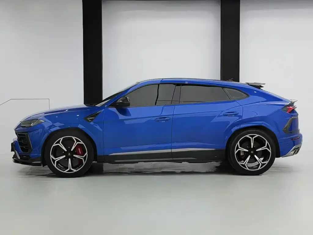 Lamborghini Urus — фото 2