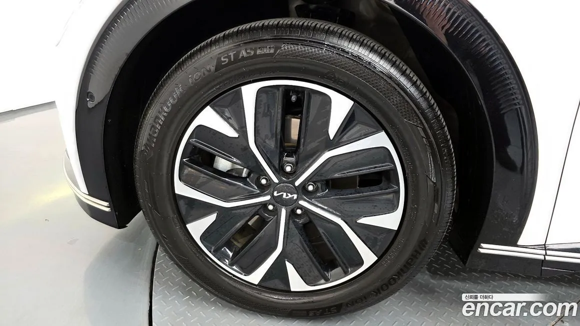 Kia EV6 — фото 3