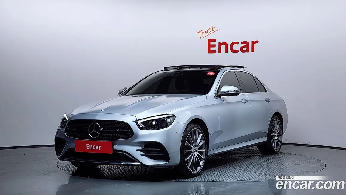Mercedes-Benz E-Class — фото 1