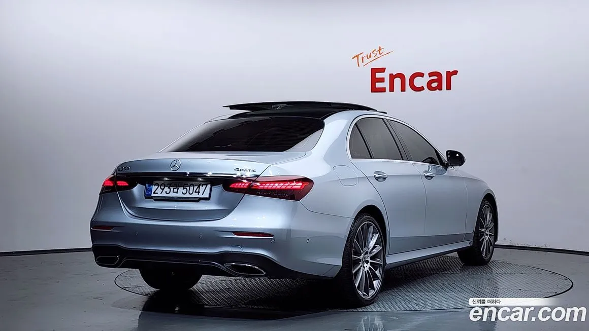 Mercedes-Benz E-Class — фото 10