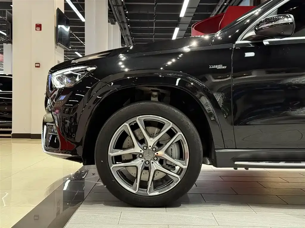 Mercedes-Benz GLE AMG — фото 9