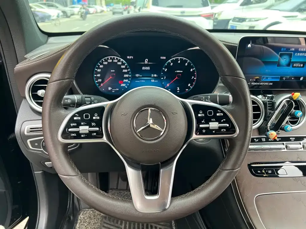 Mercedes-Benz GLC — фото 2