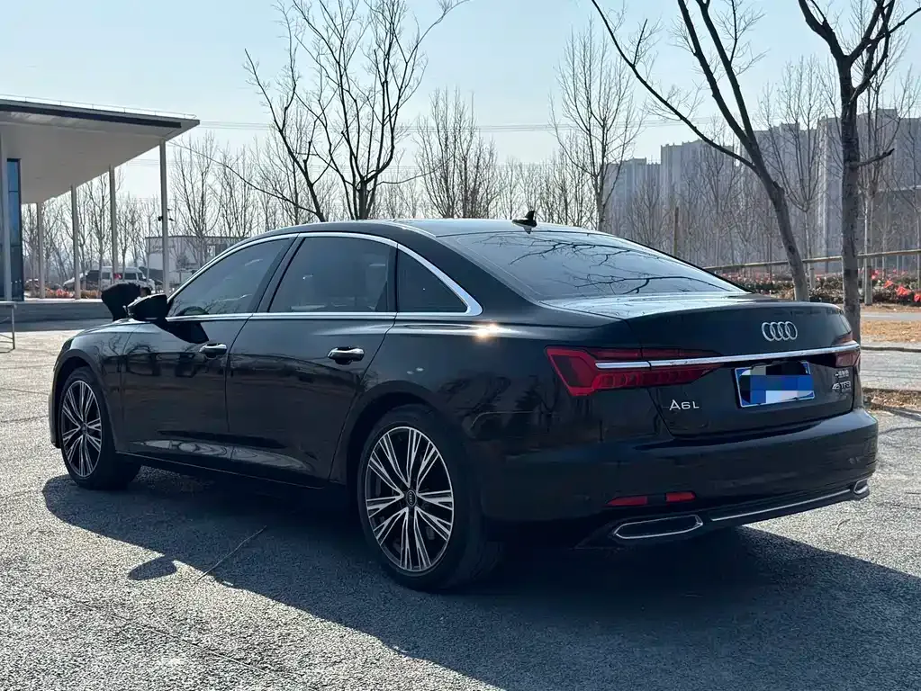 Audi A6L — фото 7