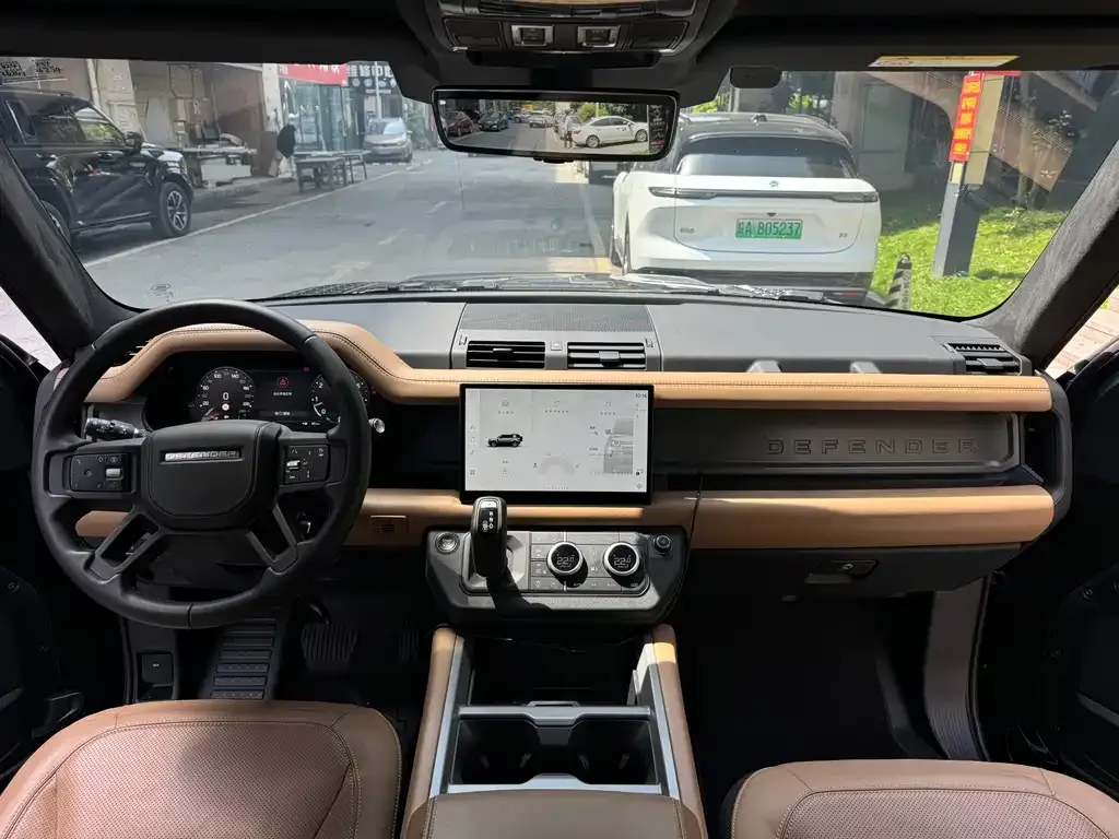Land Rover Defender — фото 2