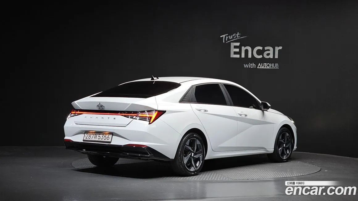 Hyundai AVANTE — фото 8